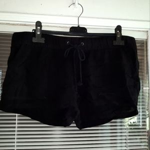 Mudd black soft drawstring shorts. Size L